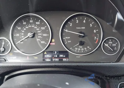 2016 BMW 320I z USA, uszkodzony, nr VIN WBA8E1G5XGNU12450